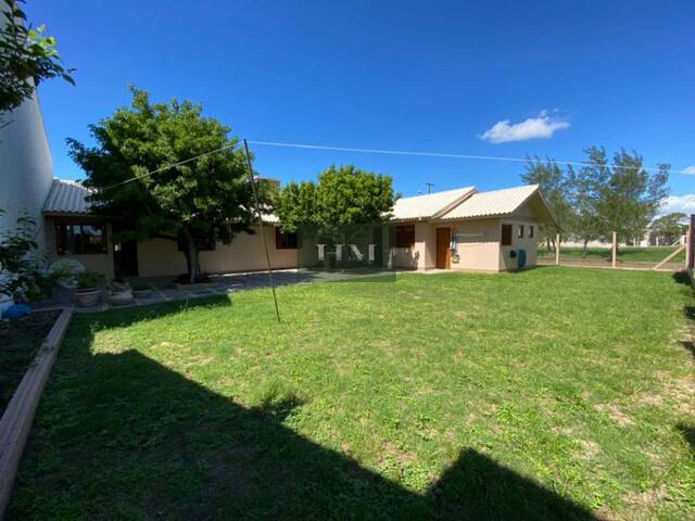 #534 - Casa fora de condomínio para Venda em Xangri-lá - RS - 2